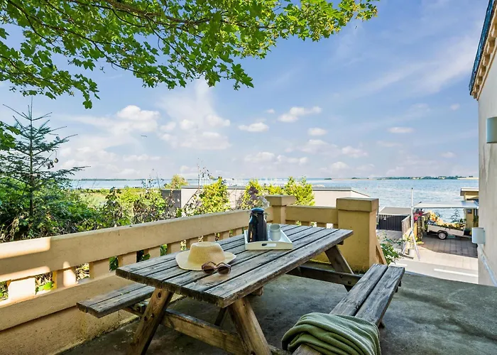 Two-storey Townhouse With Sea View Vakantiehuis Knebel