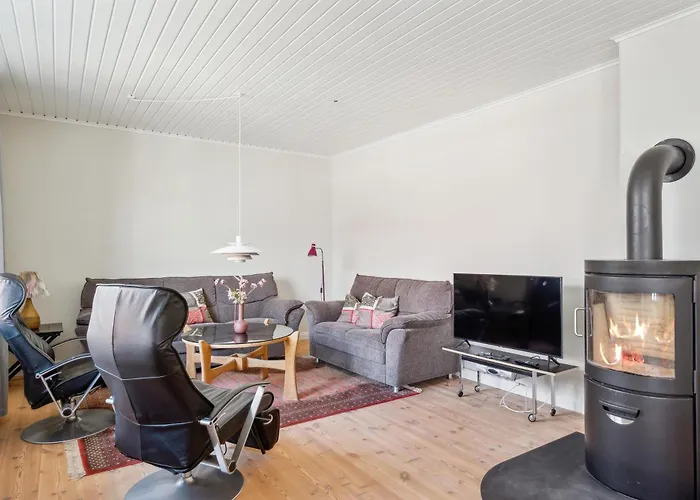 Two-storey Townhouse With Sea View Vakantiehuis